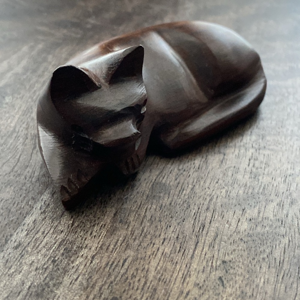 MCM 3" Ironwood sleeping cat Hand carved Exotic wooden abstract Cat Statue VTG